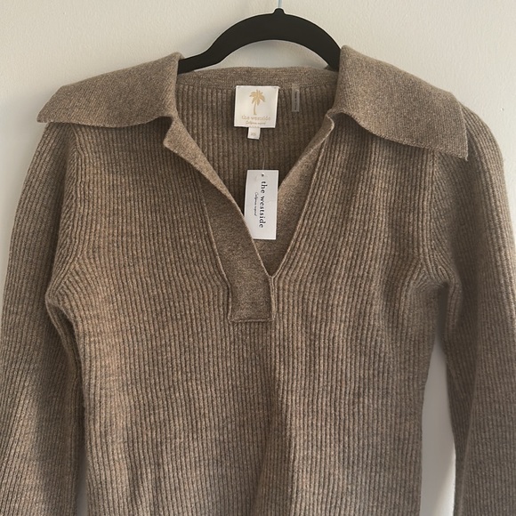 The Westside | Amber Sweater Deep V-Neck - Picture 3 of 3